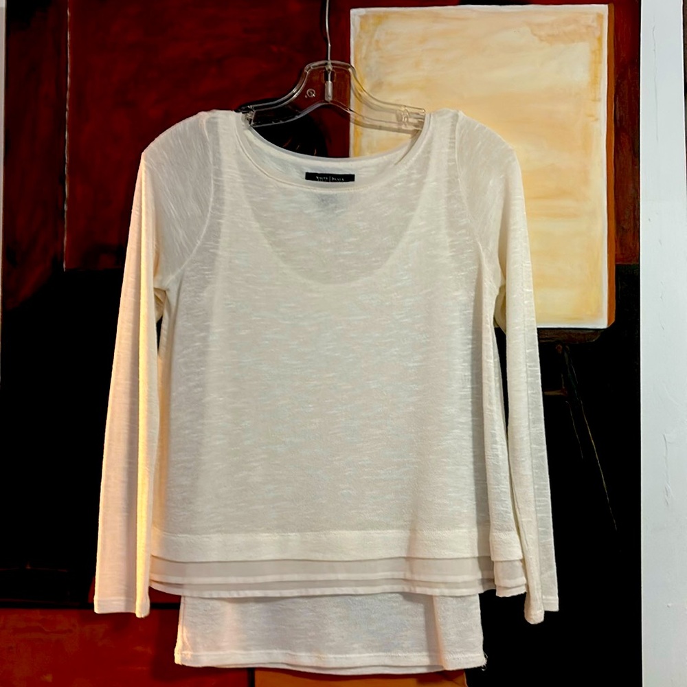 White House black market top